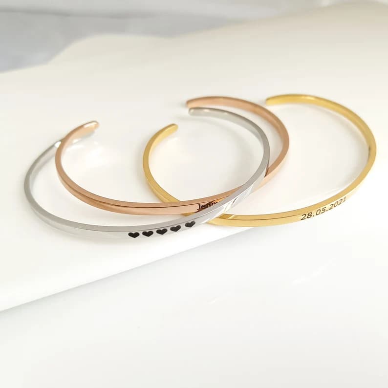 Gravert Armring
